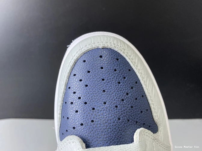 CW8576-200 Air Navy 1 Grey Blue Jordan 0607